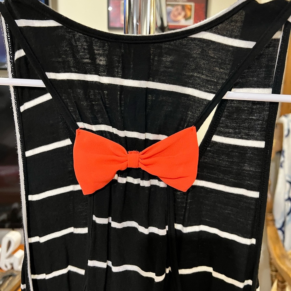 Trinity Tank size small - Picture 3 of 5